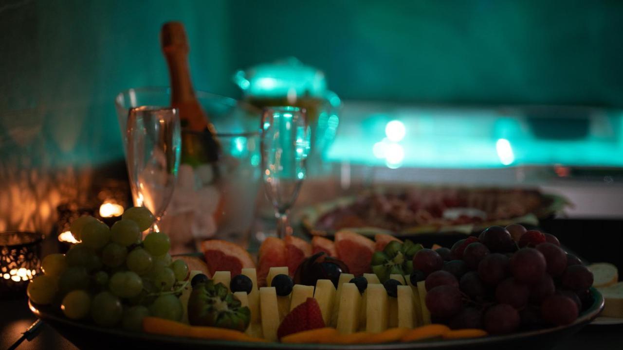 Wellness Relax - Luxusni Hotel ปราก ภายนอก รูปภาพ