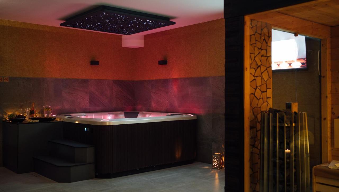 Wellness Relax - Luxusni Hotel ปราก ภายนอก รูปภาพ